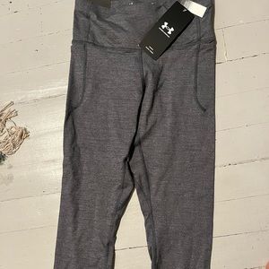 Under Armour Full Length Gym Leggings - Women’s Small *NEW*